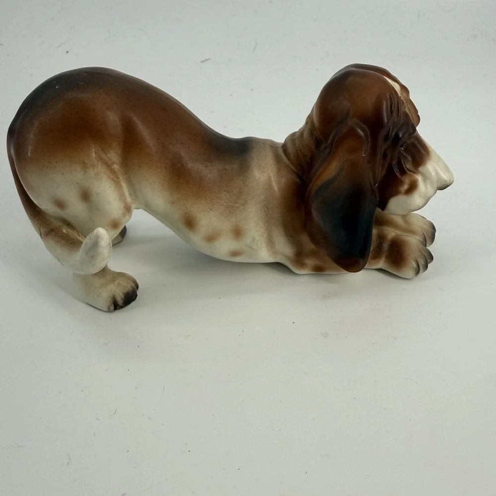 Vintage Norcrest Basset‎ Hound Porcelain Figurine Japanese Super Cute EUC 7
